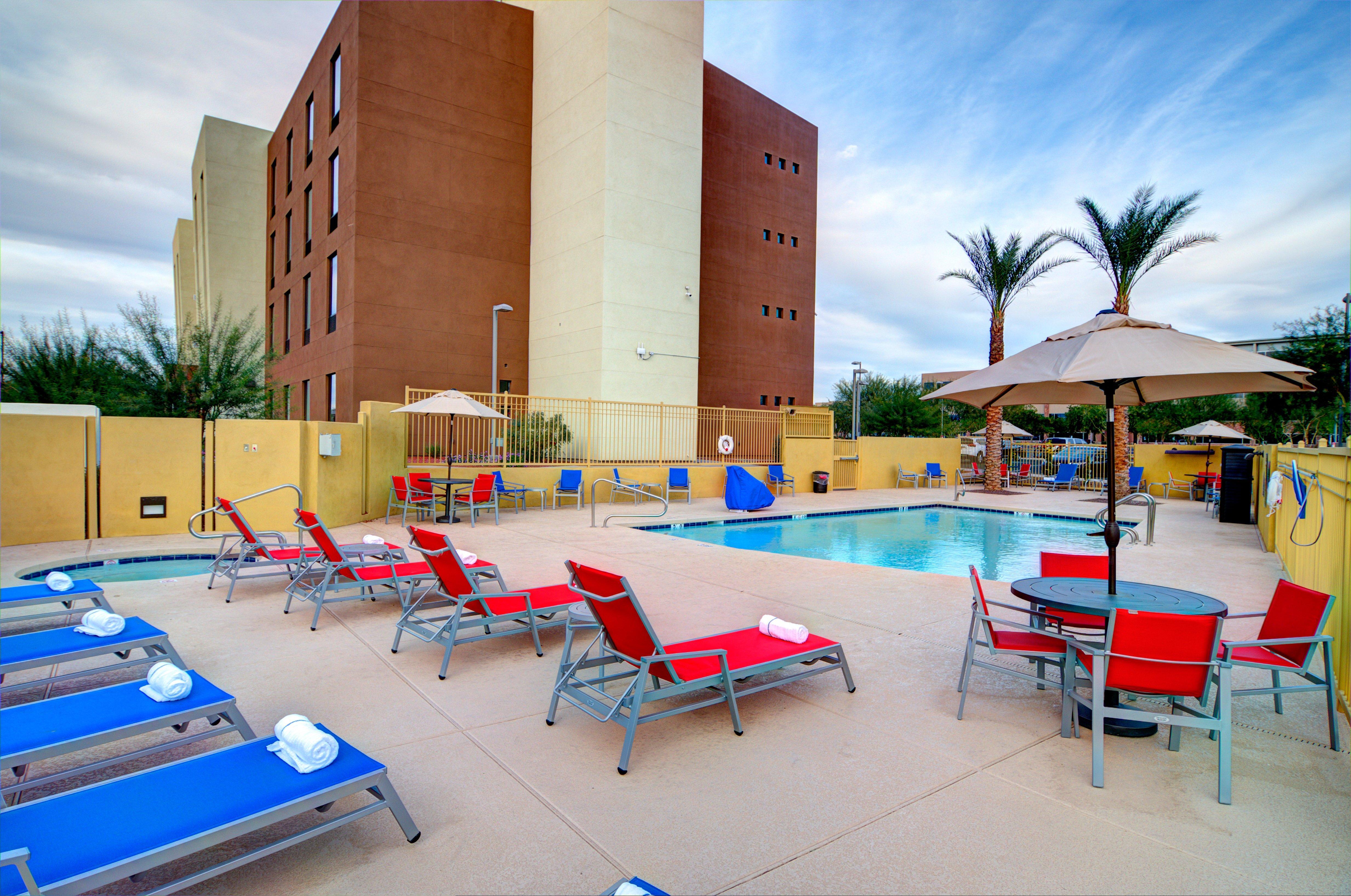 Holiday Inn Express & Suites - Phoenix North - Scottsdale By Ihg Ngoại thất bức ảnh